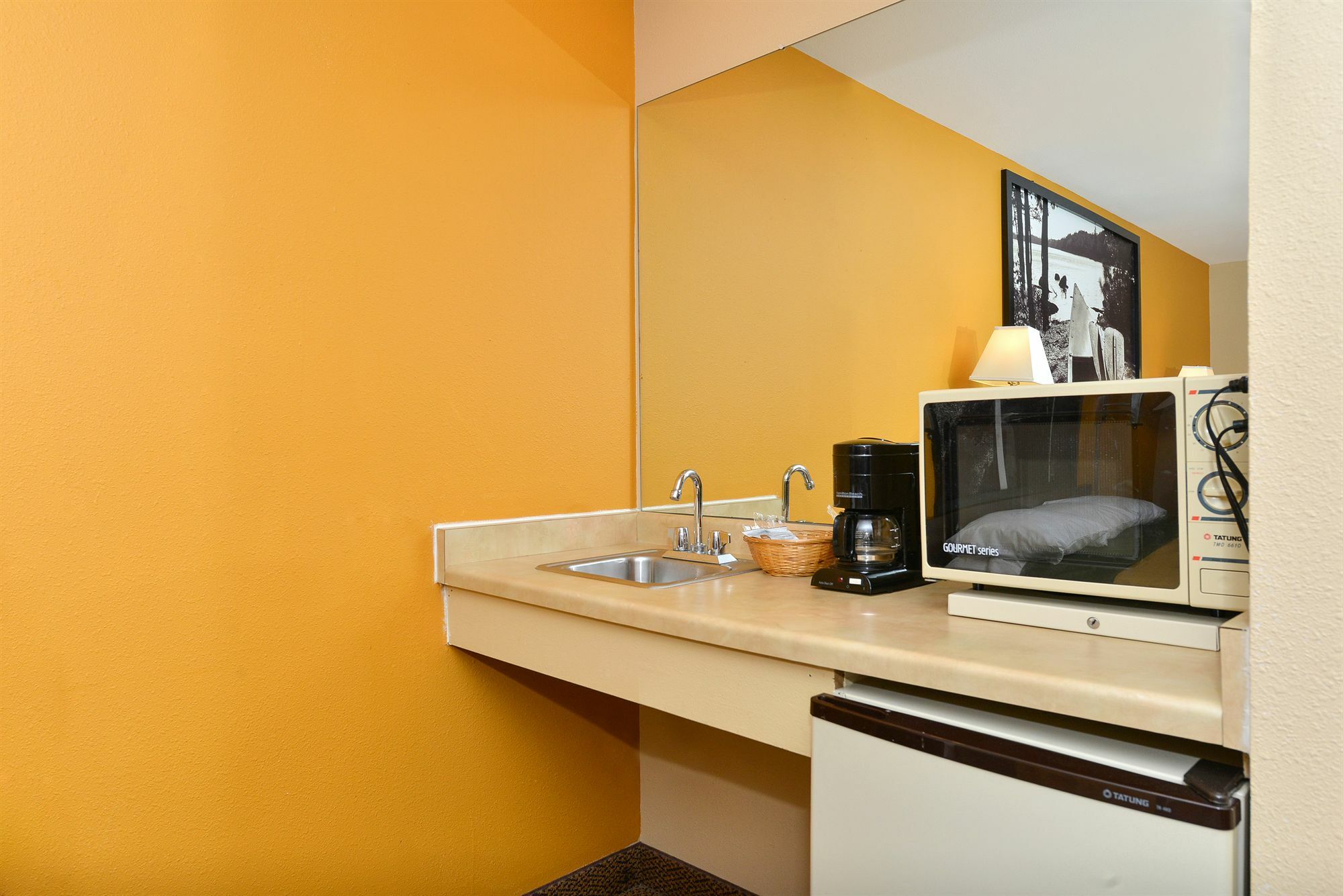 Super 8 By Wyndham Rochester Mayo Clinic Area Bagian luar foto